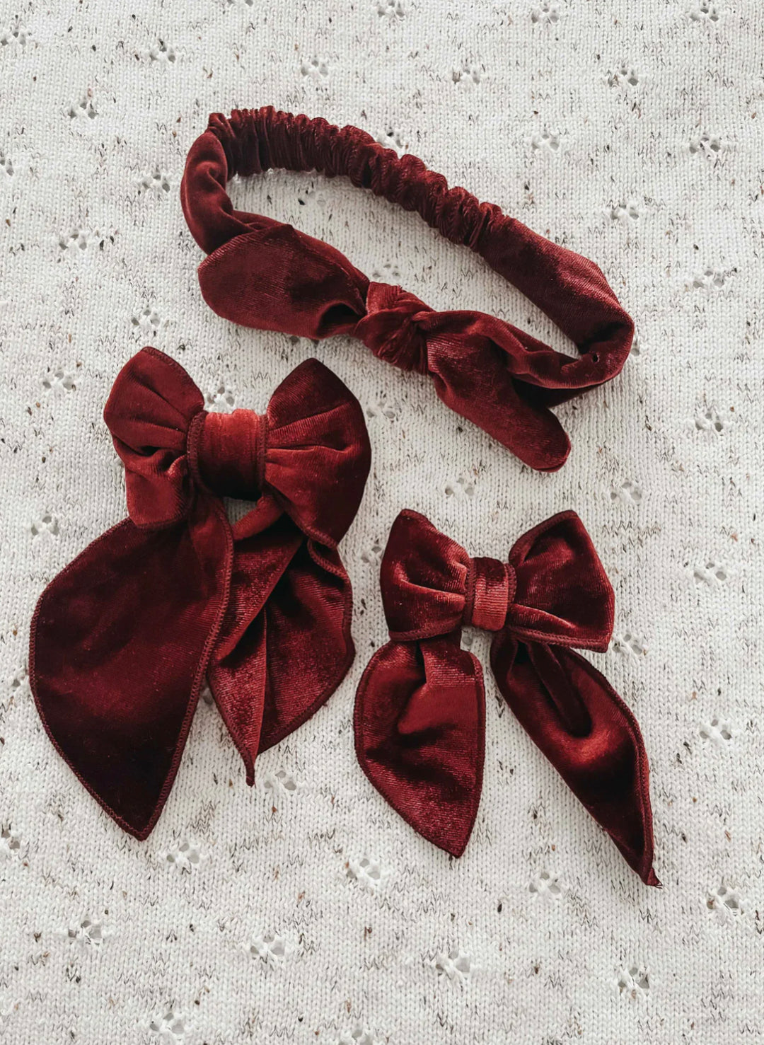 RED VELVET BOWS