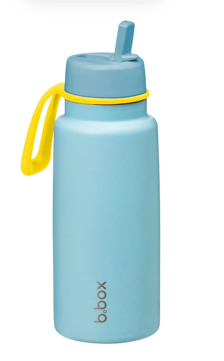 Insulated Flip Top 1 Litre Bottle - pool side