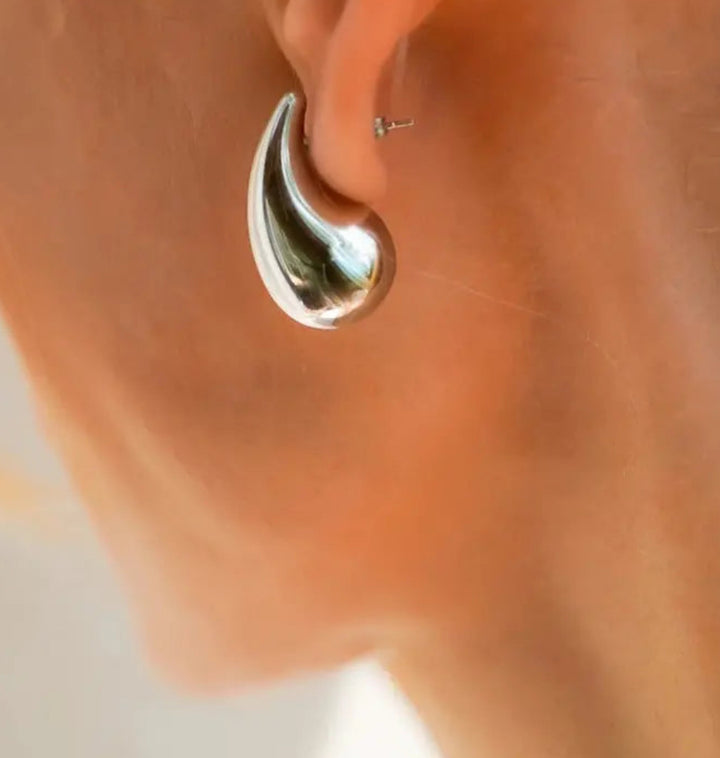 TEAR DROP EARRING - SILVER