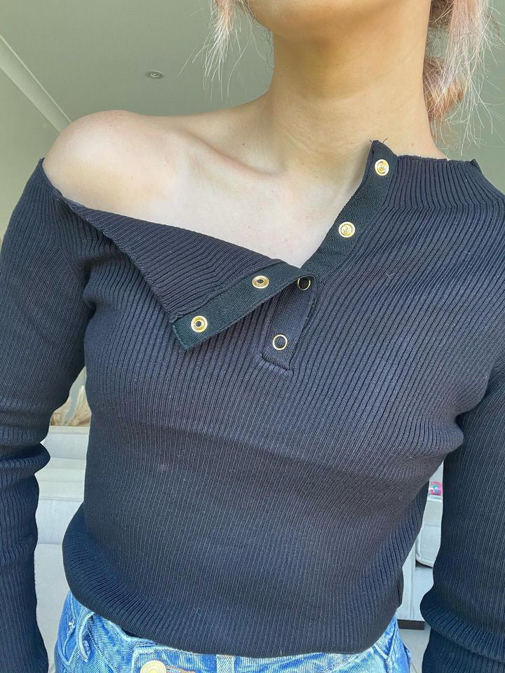 Black Chloe Top
