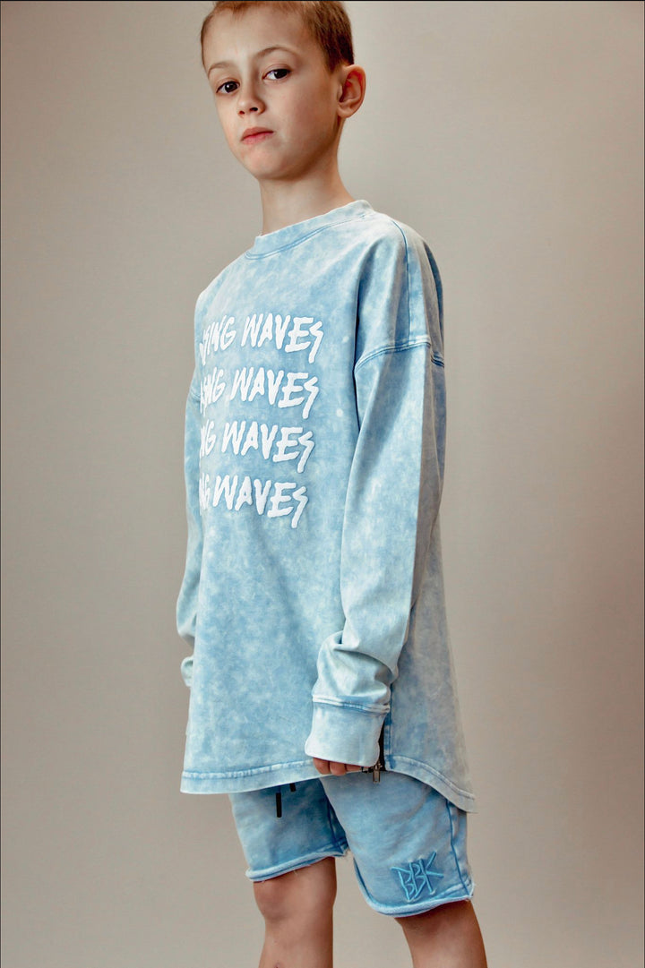 CHASING WAVES LONG SLEEVE - ACID WASH BLUE
