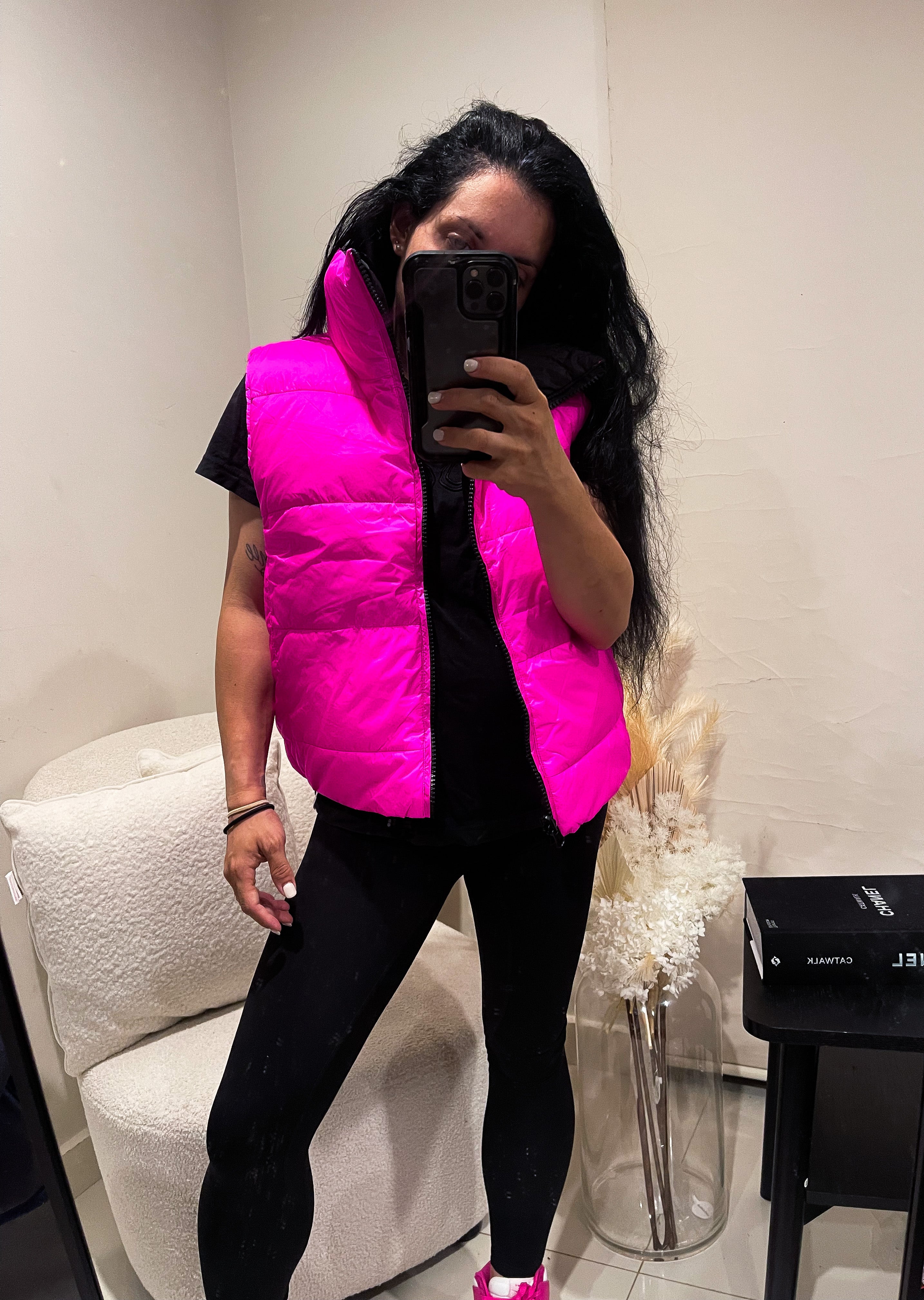 Pink puffer discount vest australia