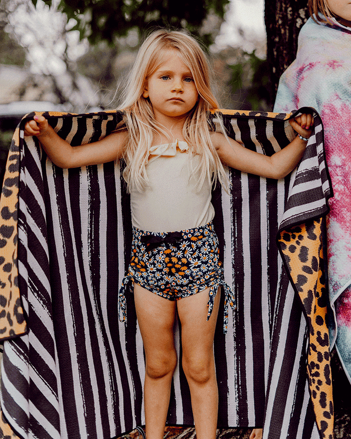 Bronte - FRANKIE Sand Free Beach Towel